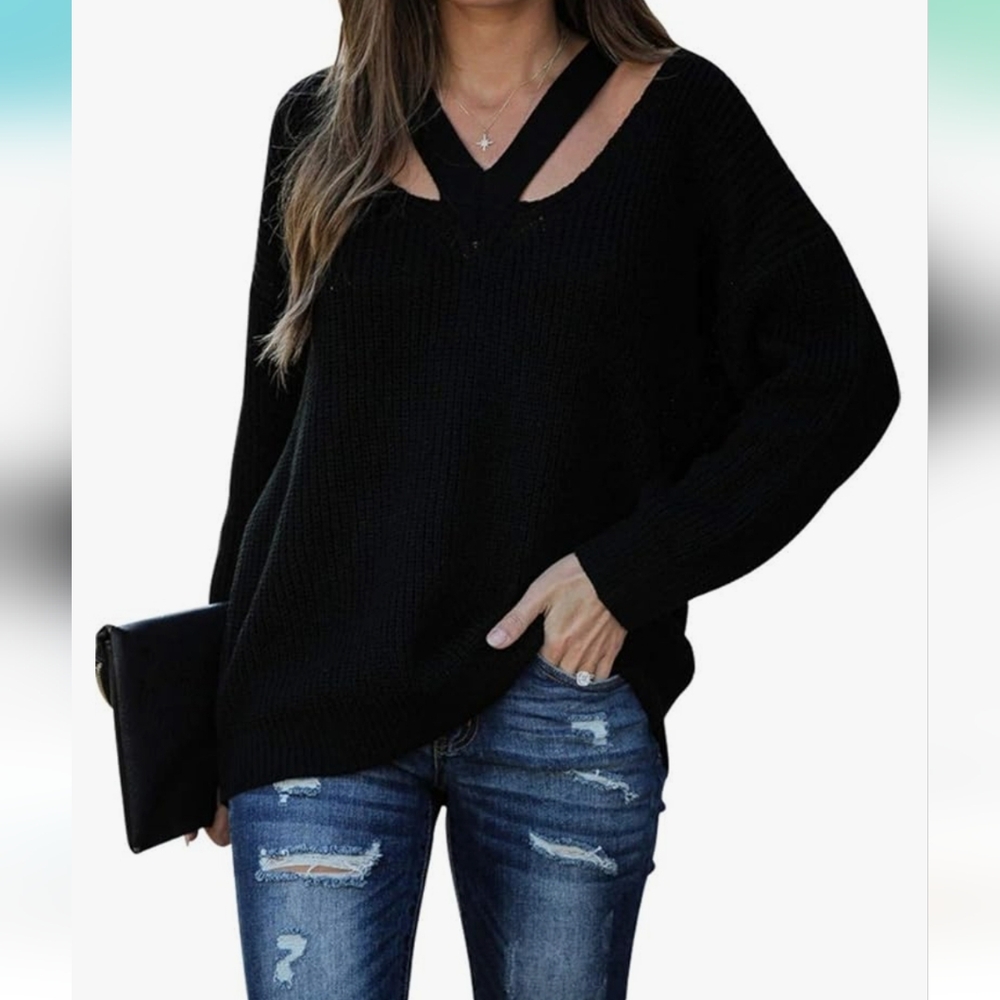 Sweater size medium V neck excellent condition